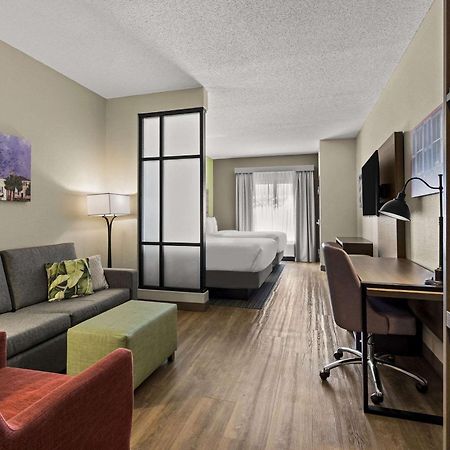 Comfort Suites Charleston West Ashley Bagian luar foto