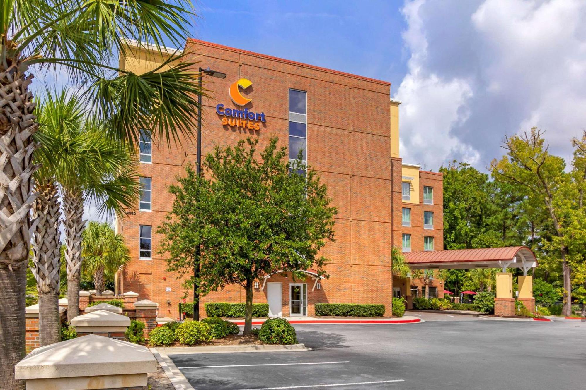 Comfort Suites Charleston West Ashley Bagian luar foto