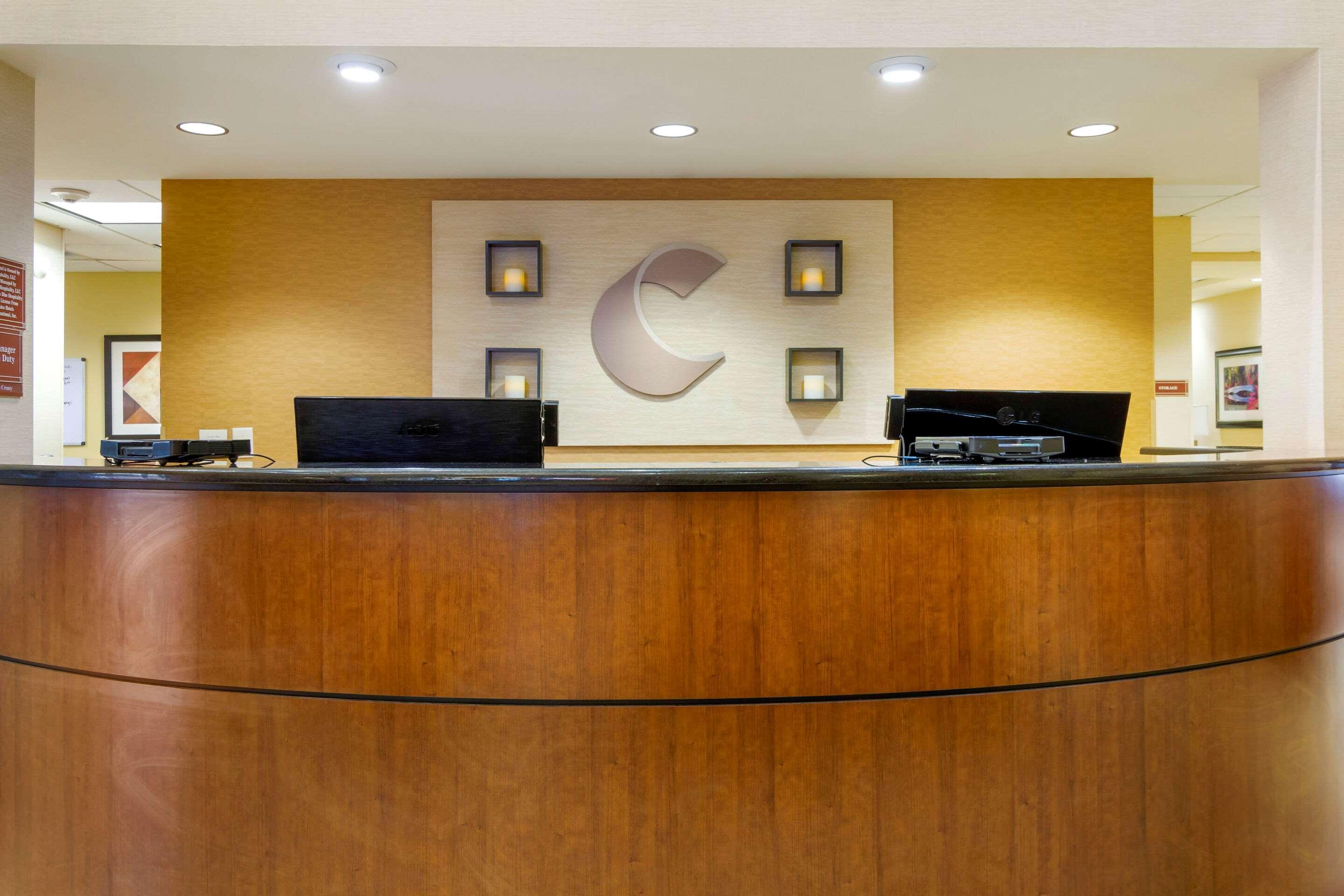 Comfort Suites Charleston West Ashley Bagian luar foto