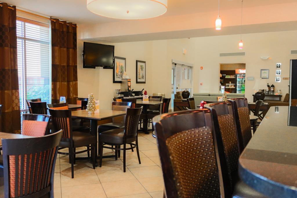 Comfort Suites Charleston West Ashley Bagian luar foto