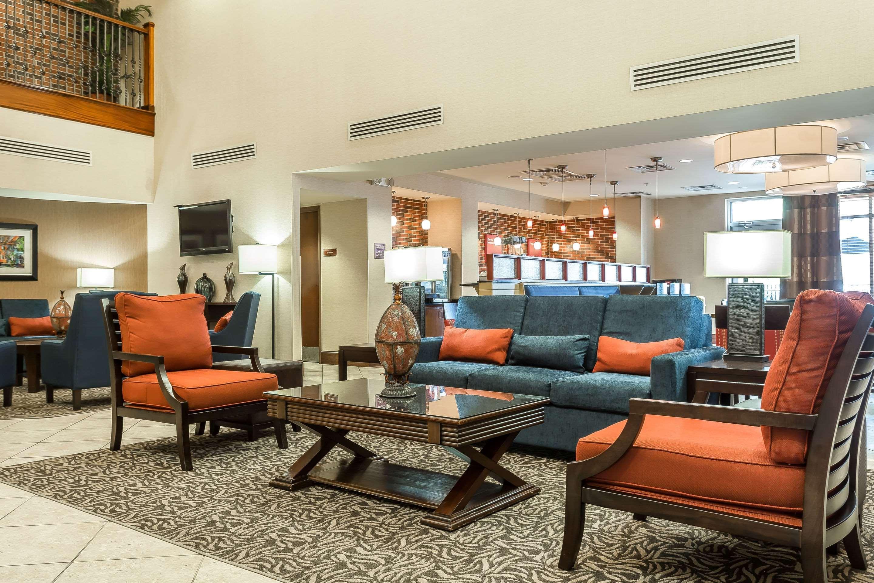 Comfort Suites Charleston West Ashley Bagian luar foto