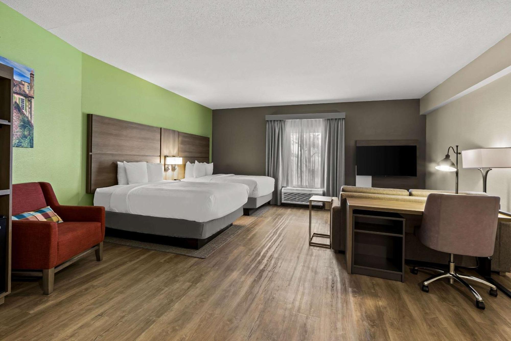 Comfort Suites Charleston West Ashley Bagian luar foto