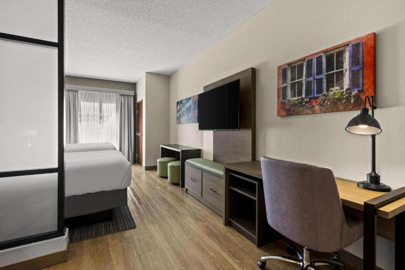 Comfort Suites Charleston West Ashley Bagian luar foto